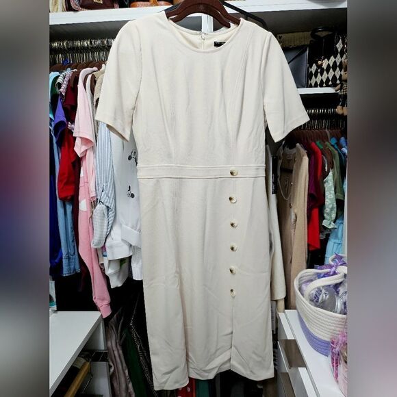 Maggy London Women's Jewel Neck Button Detail Dress - Picture 7 of 8